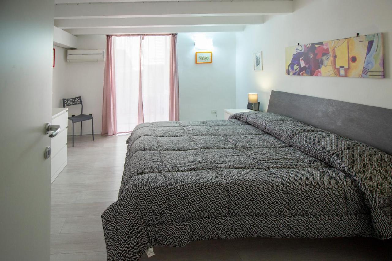 Maniace Homes - Federico & Angelica By Ortigia Apartments Сиракузы Экстерьер фото